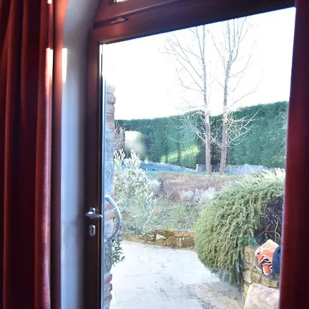 In Con Piscina - Mhateria Relais Rignano sullʼArno