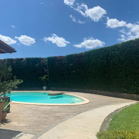 Сasa de vacaciones In Con Piscina - Mhateria Relais