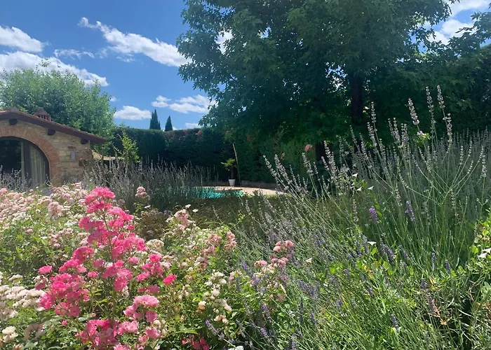 In Con Piscina - Mhateria Relais *