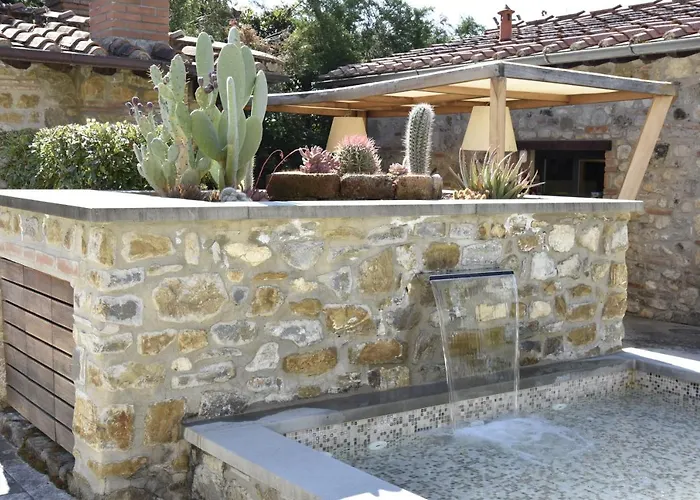 In Con Piscina - Mhateria Relais * Rignano sullʼArno